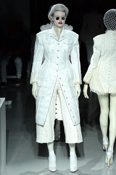 Look 9